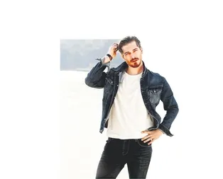 Çağatay kanadını kırdı