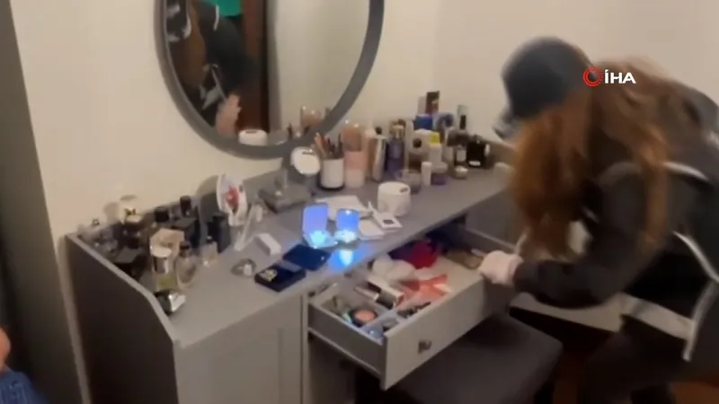 Kapalıçarşı'da kaçak pırlanta operasyonunda flaş gelişme! Gözaltına alınan 30 şüpheli tutuklandı (İHA)