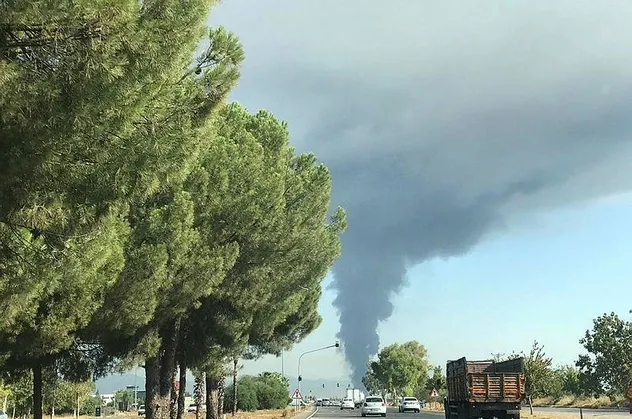 Son dakika: Antalya'da fabrika yangını