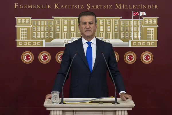 chpde-istanbul-savasi-kemal-kilicdaroglundan-mustafa-sarigul-hamlesi-ekrem-imamoglunun-zorlu-imtihani-1687499099325.jpg CHP'de İstanbul savaşı: Kemal Kılıçdaroğlu'ndan Mustafa Sarıgül hamlesi! Ekrem İmamoğlu'nun zorlu imtihanı-2