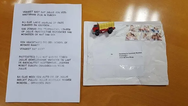 Hollanda'da camiye İslamofobik tehdit mektubu-1