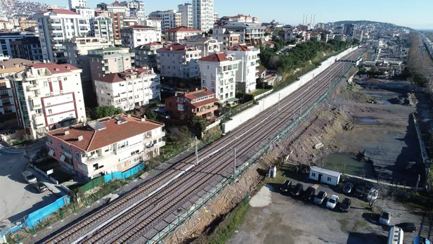 Sona yaklaşılan Halkalı-Gebze banliyö hattındaki çalışmalar havadan görüntülendi-2