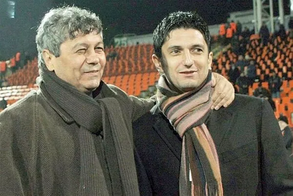 Beşiktaş PAOK'un teknik direktörü Razvan Lucescu ile görüşüyor-4
