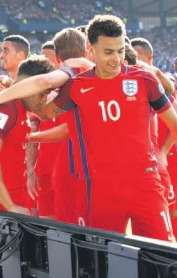 İngiltere 1 puanı 90+3’te kurtardı