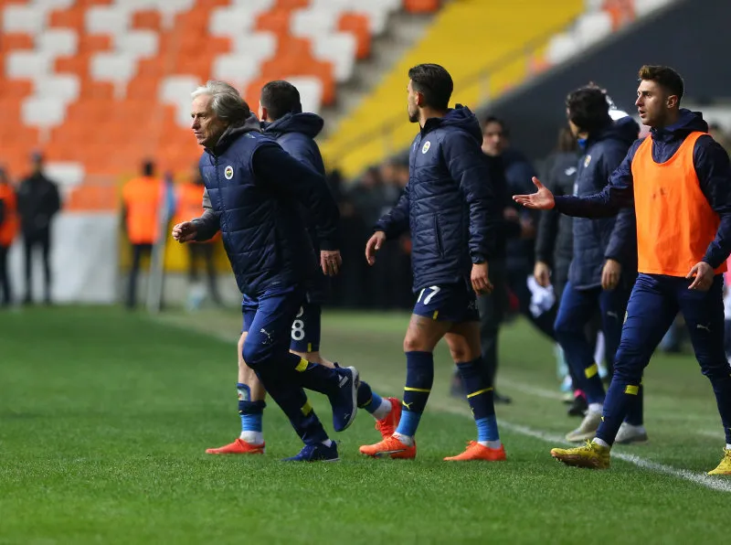 Fenerbahçe'de Jorge Jesus tehlikesi! UEFA... - 4