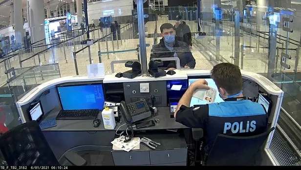 sahte-pasaportla-yurt-disina-kacmaya-calisan-deasli-istanbul-havalimaninda-yakalandi-1610317257871.jpeg Sahte pasaportla yurt dışına kaçmaya çalışan DEAŞ'lı istanbul Havalimanı'nda yakalandı!-2