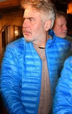 Bir anda karşısında görünce küplere bindi