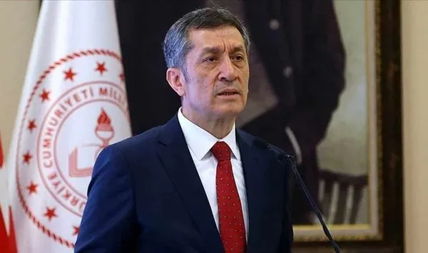 Katie Price geçtiğimiz yaz aylarında Antalya’da talihsiz bir kaza geçirdi: Hayat boyu engelli kalacak (Güncel haberler)-19