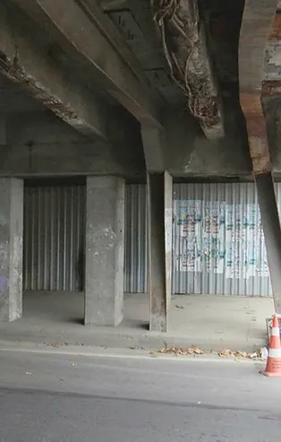 İstanbul'daki üstgeçitler tehlike saçıyor! Paslı demir, dökülmüş beton ve çatlaklar...