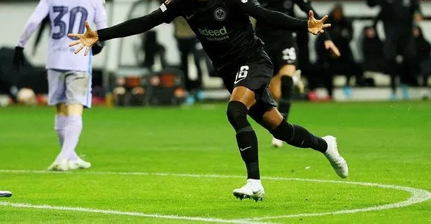 UEFA Avrupa Ligi çeyrek final maçlarında Barcelona, Atalanta, Lyon deplasmanda berabere kalırken Rangers mağlup oldu