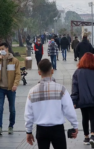 Artan vaka oranlarıyla gündemdeydi! Bu kez sevindiren haber geldi! Trabzon'da koronavirüs vaka sayısı bir yıldaki en düşük seviyede