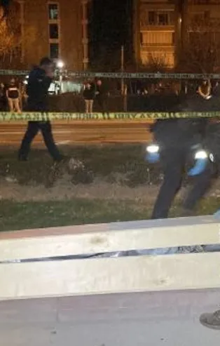 Konya'da feci kaza! Otomobil yayalara çarptı: 2 kişi hayatını kaybetti