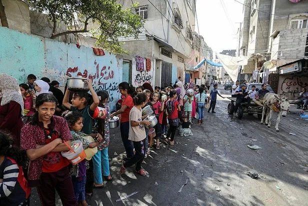 dsoden-israilin-soykirim-sucu-isledigi-gazze-icin-salgin-hastalik-uyarisi-daha-fazla-yardim-ulastirilmali-1699604769891.jpeg DSÖ'den İsrail'in soykırım suçu işlediği Gazze için "salgın hastalık" uyarısı: Daha fazla yardım ulaştırılmalı-2