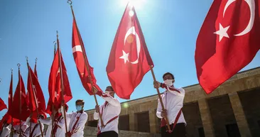 Yurtta 19 Mayıs coşkusu! Tüm Türkiye kırmızı-beyaza büründü