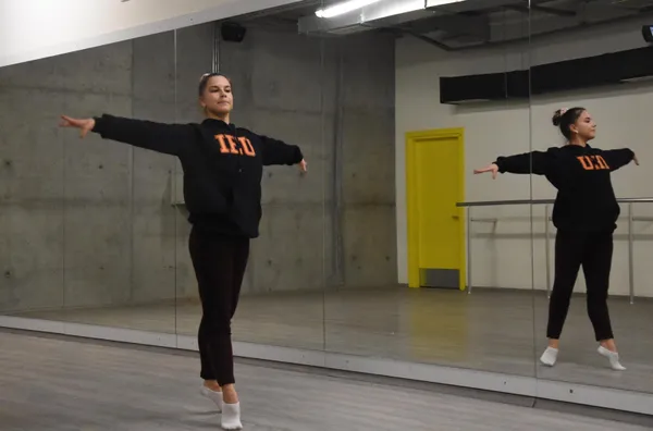 izmir-depreminden-sonra-yeniden-dogdu-jimnastigin-kralicesi-oldu-1639399887899.jpg İzmir Depremi'nden sonra yeniden doğdu!' 'Jimnastiğin kraliçesi' oldu-11