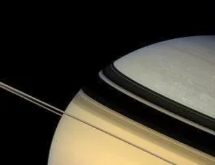Satürn'den Muhteşem Kareler