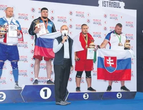 Mas Güreşi büyümeye devam ediyor