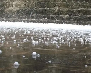 İstanbul’a dolu sürprizi! Trafik ne durumda?