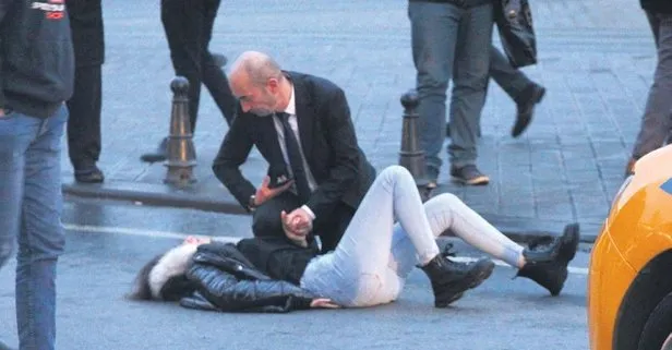 Taksim’de otel çalışanı, kazada yaralanan kadının elini bir an bırakmadı