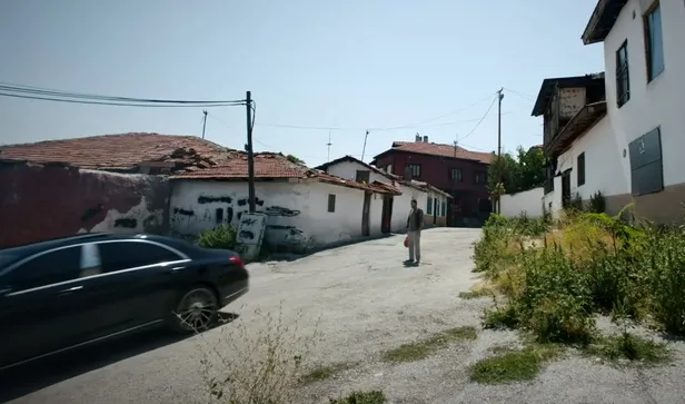 artik-ne-sen-mematisin-ne-de-o-kara-teskilatta-kiliclar-cekildi-baslar-kopacak-hic-kimse-boyle-hasimlik-gormedi-1636714679197.jpg Hiç kimse böyle hasımlık görmedi! Teşkilat'ta kılıçlar çekildi başlar kopacak! Artık ne sen Memati'sin ne de o Kara!-5