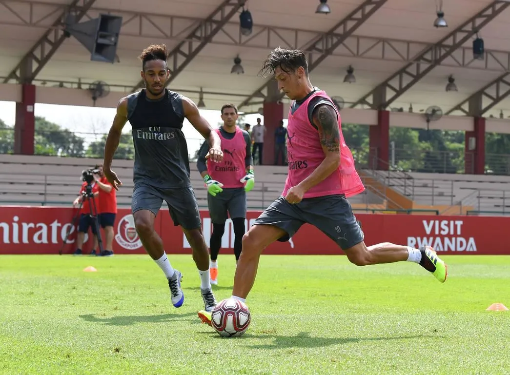 Arsenal'dan Özil paylaşımı - 7