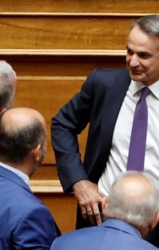 Yunanistan'da 'telekulak' skandalı büyüyor: Yeni isim listesi yayınlandı