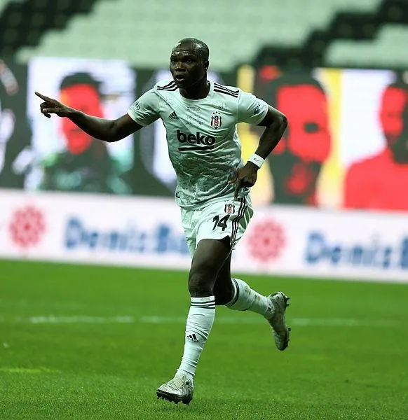 besiktasta-3-vincent-aboubakar-donemi-iste-kazanacagi-para-1673646190528.jpeg