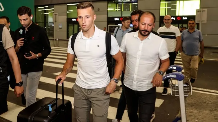 Mislav Orsic, Trabzonspor için İstanbul'da