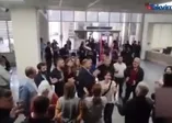 HDP'liler Kayapınar Belediyesi'ni bastı!