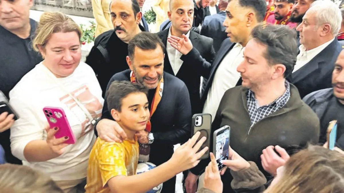 Cimbom’a coşkulu karşılama: Taraftarlar saatler öncesinden bekledi