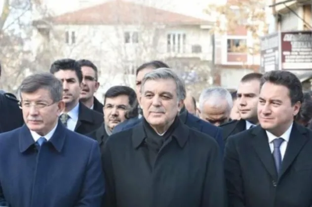 Boris Johnson kadar bile olamayan üçlü: Ahmet Davutoğlu, Abdullah Gül, Ali Babacan