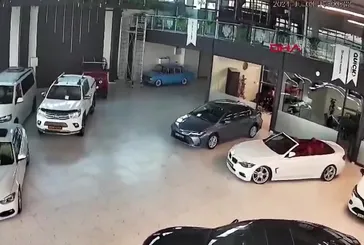 ELAZIĞ DEPREM ANI KAMERADA!
