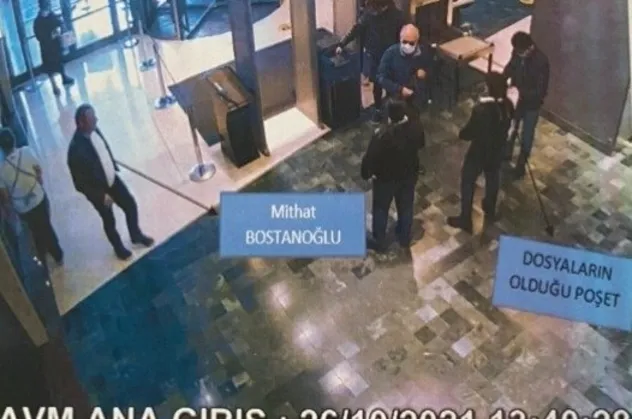 İstanbul Adliyesi'nde milyon dolarlık vurgun! Avukat mübaşire rüşvet verip dosyayı gizlice dışarı çıkartmış!