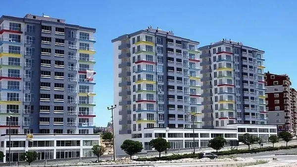 asrin-depremlerinin-ardindan-tokinin-insa-edecegi-afet-konutlarinin-odeme-kosullari-belli-oldu-1677822489409.jpeg Asrın depremlerinin ardından TOKİ'nin inşa edeceği afet konutlarının ödeme koşulları belli oldu-5