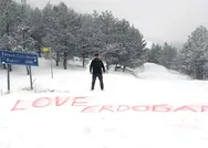 Stop Erdoğan afişi asan küstahlara Tersun Dağı’ndan yanıt: Love Erdoğan