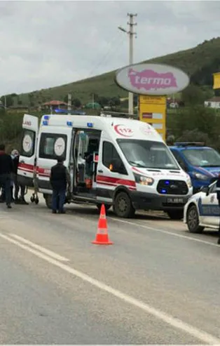 İzmir'de dikiz aynası yayayı öldürdü
