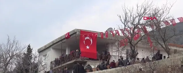 Kahramanmaraşa şehit ateşi düştü! Piyade Uzman Onbaşı Ahmet Saygılının ailesine acı haber verildi | Video