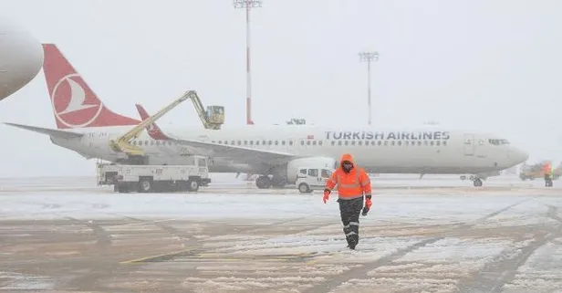THY duyurdu! Kar nedeniyle İstanbul Havalimanı ve Sabiha Gökçen'de çok sayıda sefer iptal