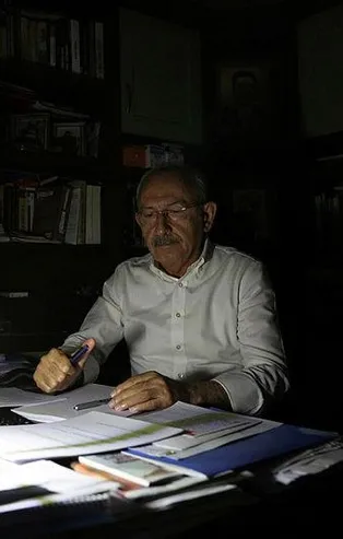 Kılıçdaroğlu'nun elektrik şovunun arkasından tiyatro çıktı! Senaryo Kıvanç Zaimler görüşmesinde mi yazıldı?