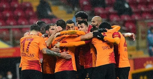 Galatasaray'da 2 ayrılık kesinleşti! Kadroda yoklar...