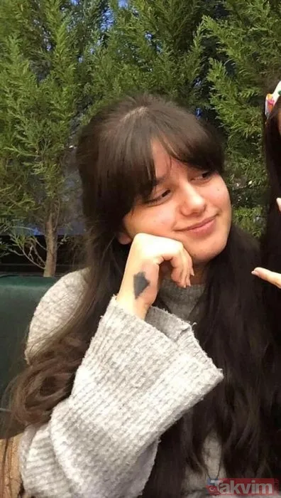 Kazada Ölen Liselilerin Aileleri, Mahkemedeki İfadesinde Yaklaşık 80 Kilometre Hızla Gittiğini Söyleyen Sürücü Gülmez'in Hızının Daha Fazla Olduğunu İleri...