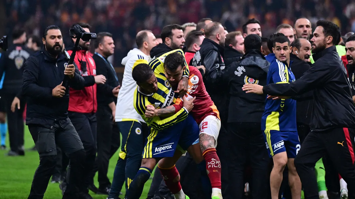 PFDK'dan Galatasaray-Fenerbahçe derbisine cezalar