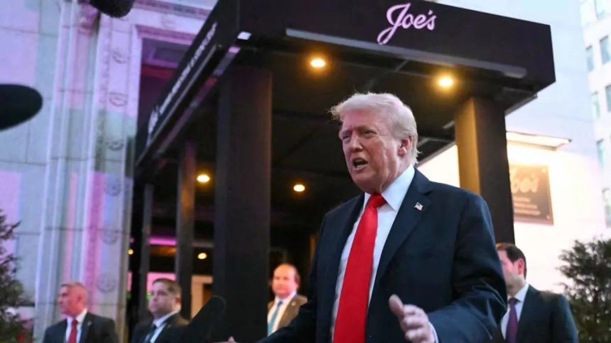 ABD Başkanı Trump, gittiği restoranda Gazze protestosuyla karşılaştı! Dışarı atılan protestocular "Bugünün Hitleri" sloganı attı