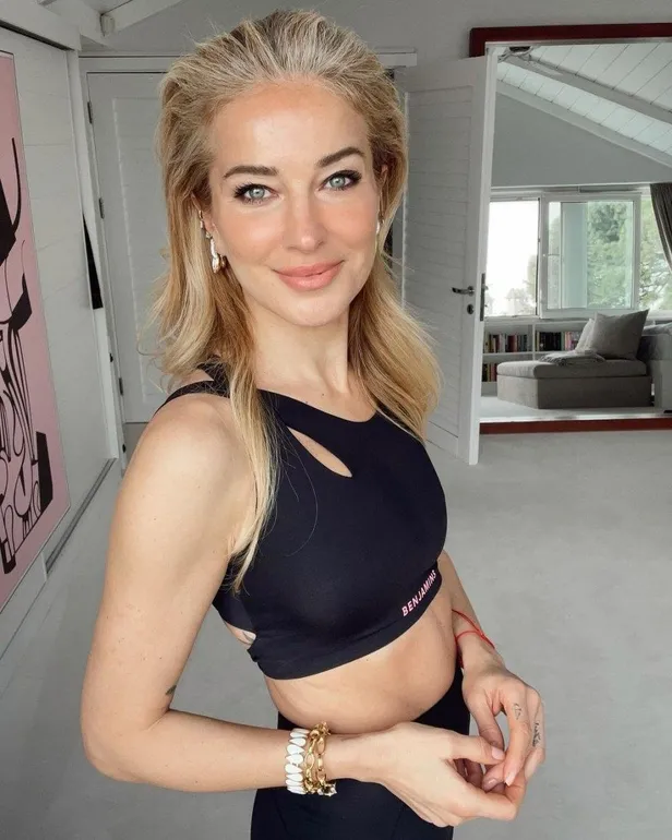 Burcu Esmersoy, aşk hayatındaki sessizliğini bozdu! Gizemli aşkıyla mutluluk şovu yaptı-7