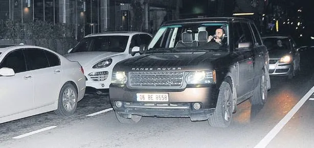 Skandal ikili ilk kez göz göze!