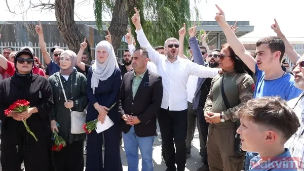 İbb'nin Artistanbul Feshane'de Açtığı "Ortadan Başlamak" Adlı Sergi Sivil Toplum Kuruluşları (Stk), Akademisyen, Sanatçı Ve Hukukçular Tarafından Protesto...