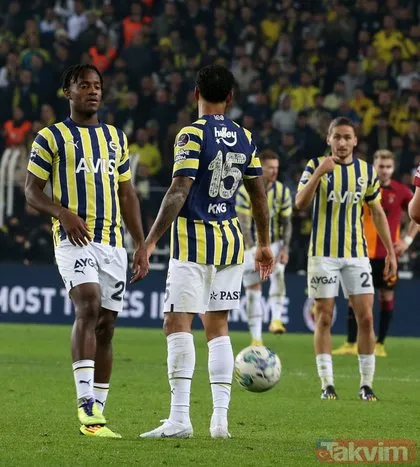 Taraftarı çıldırtacak maliyet! Fenerbahçe Samet Akaydın için servet ödeyecek