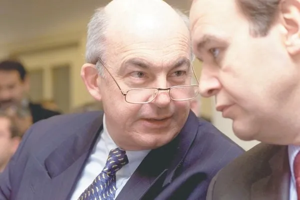 son-dakika-kemal-dervis-oldu-mu-neden-oldu-eski-ekonomi-bakani-kemal-dervis-kimdir-kac-yasindaydi-hastaligi-ne-1683539917183.jpg Son dakika: Kemal Derviş öldü mü, NEDEN ÖLDÜ? ESKİ EKONOMİ BAKANI Kemal Derviş KİMDİR, kaç yaşındaydı, hastalığı neydi?-4