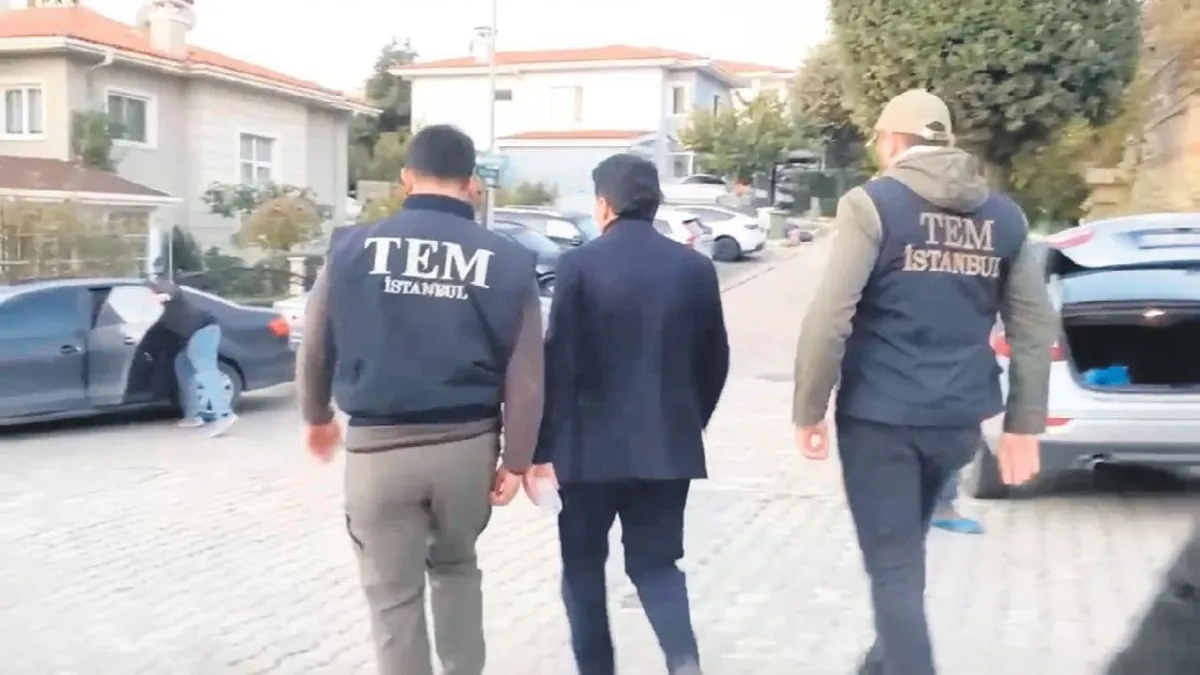 Esenyurt Belediye Başkanı Ahmet Özer PKK terör örgütüne üye olmaktan tutuklandı