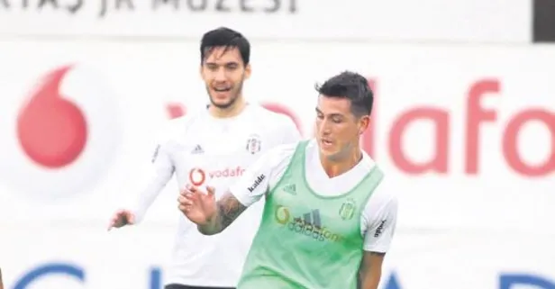 Roco ve Umut Nayir resmen Beşiktaş'ta